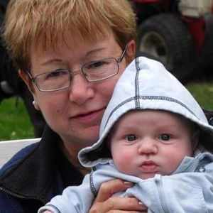 Meet your Posher, Adele ronnie